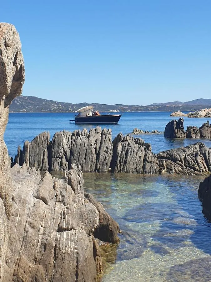 Home On Sardinia Beach 奧爾比亞 0*,
